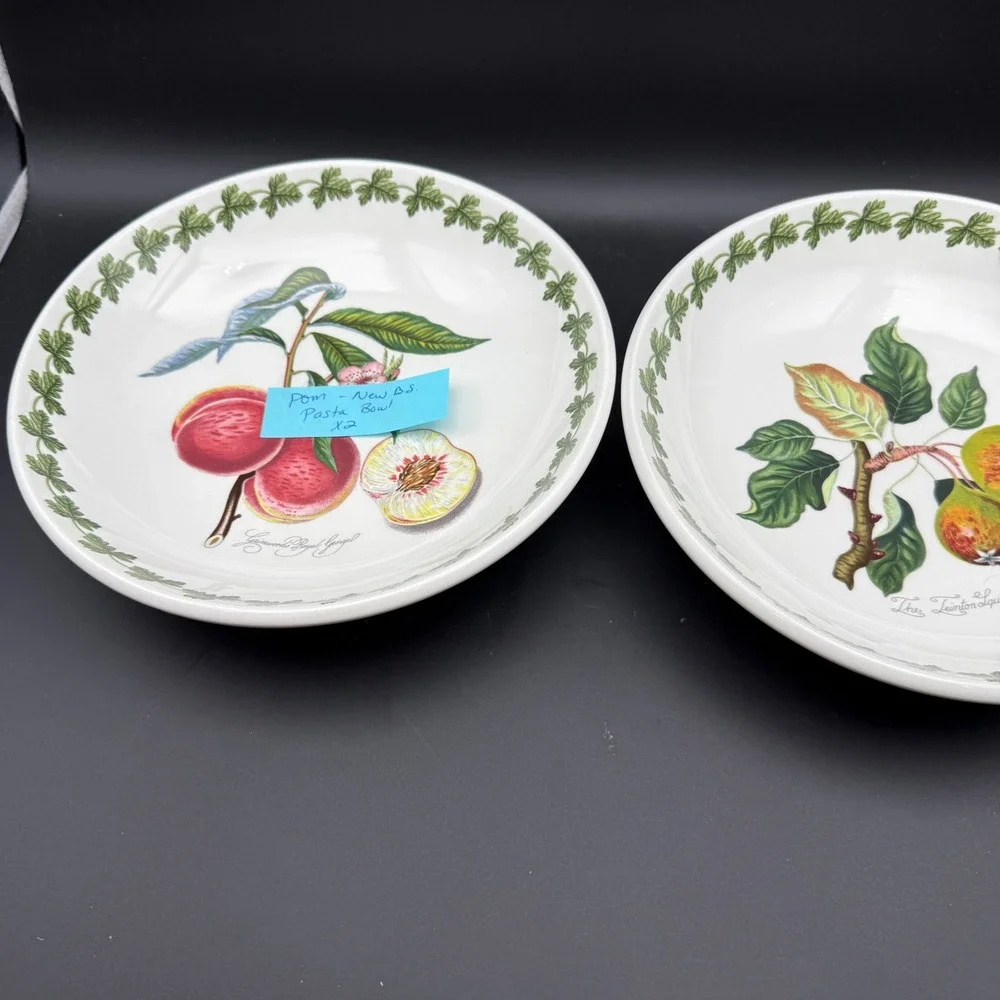 Portmeirion Pomona Pasta Bowl Set of 2 Fruit Botanical White England Laurel
